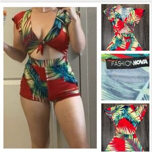 Fashion Nova Tropical Palm Leaf Cutout Romper Red Size XS Beach Boho Festival